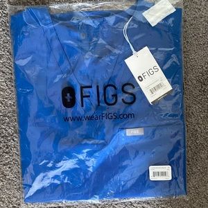 New with tags FIGS top
